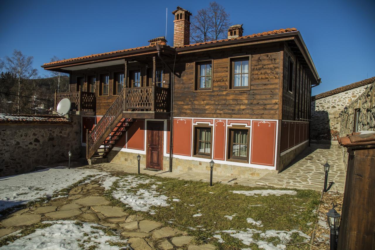 Red House Villa Koprivshtitsa Buitenkant foto